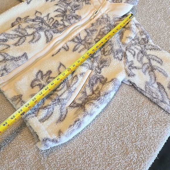 Spyder Women's  Full-zip Zip Sherpa Fleece Mock Neck Ivory Floral Jacket L NWT - Picture 14 of 16